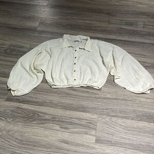 Daisy Says cotton puffy sleeve blouse
